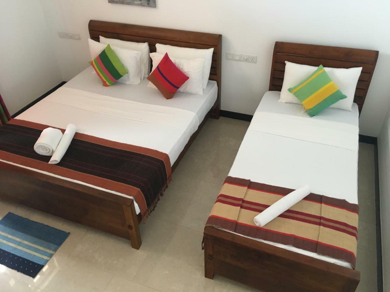 Pick & Go White House Bed & Breakfast Negombo Dış mekan fotoğraf